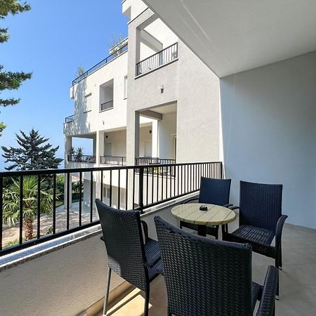 Apartments Maris Baska Voda Luaran gambar