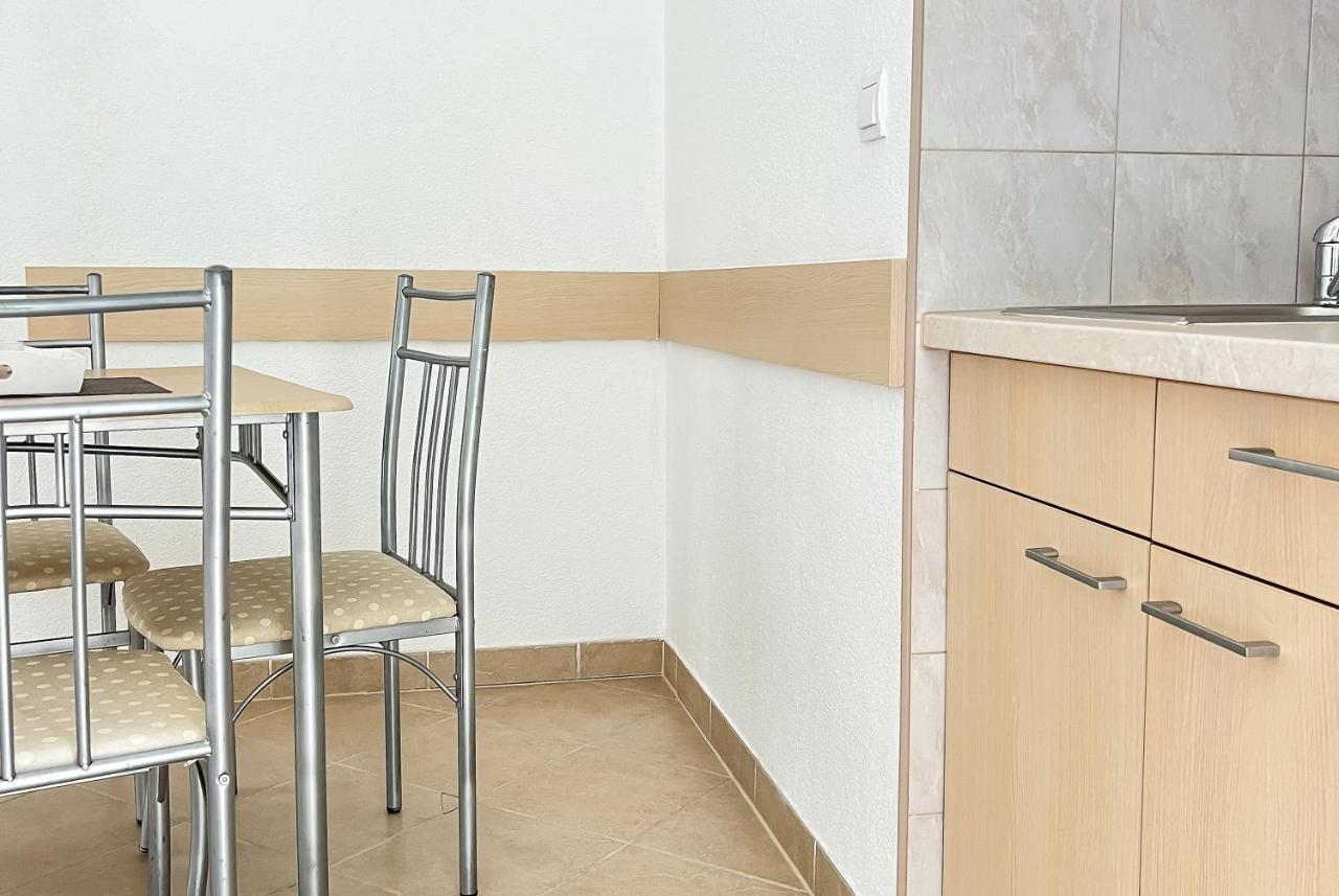 Apartments Maris Baska Voda Luaran gambar